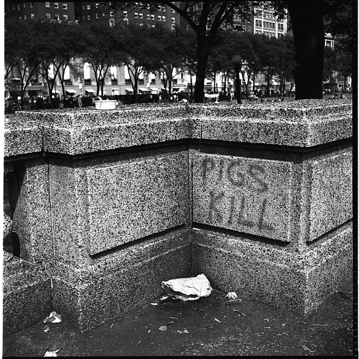 Vivian Maier, "Pigs Kill" Graffiti, Chicago, 1968