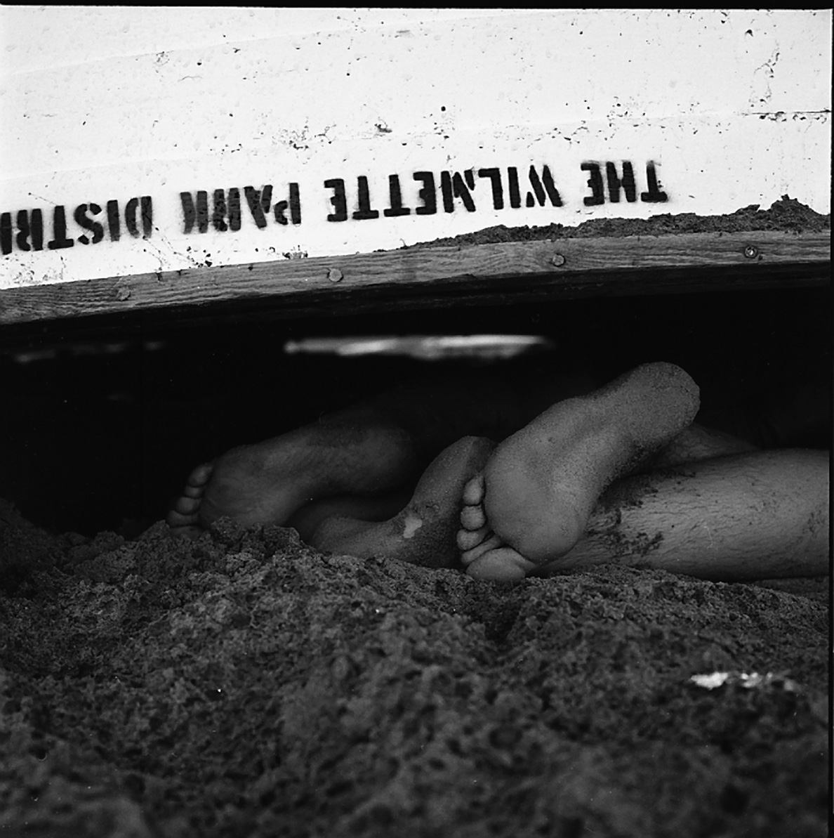 Vivian Maier, Wilmette, IL, Partial View of Feet, 1968